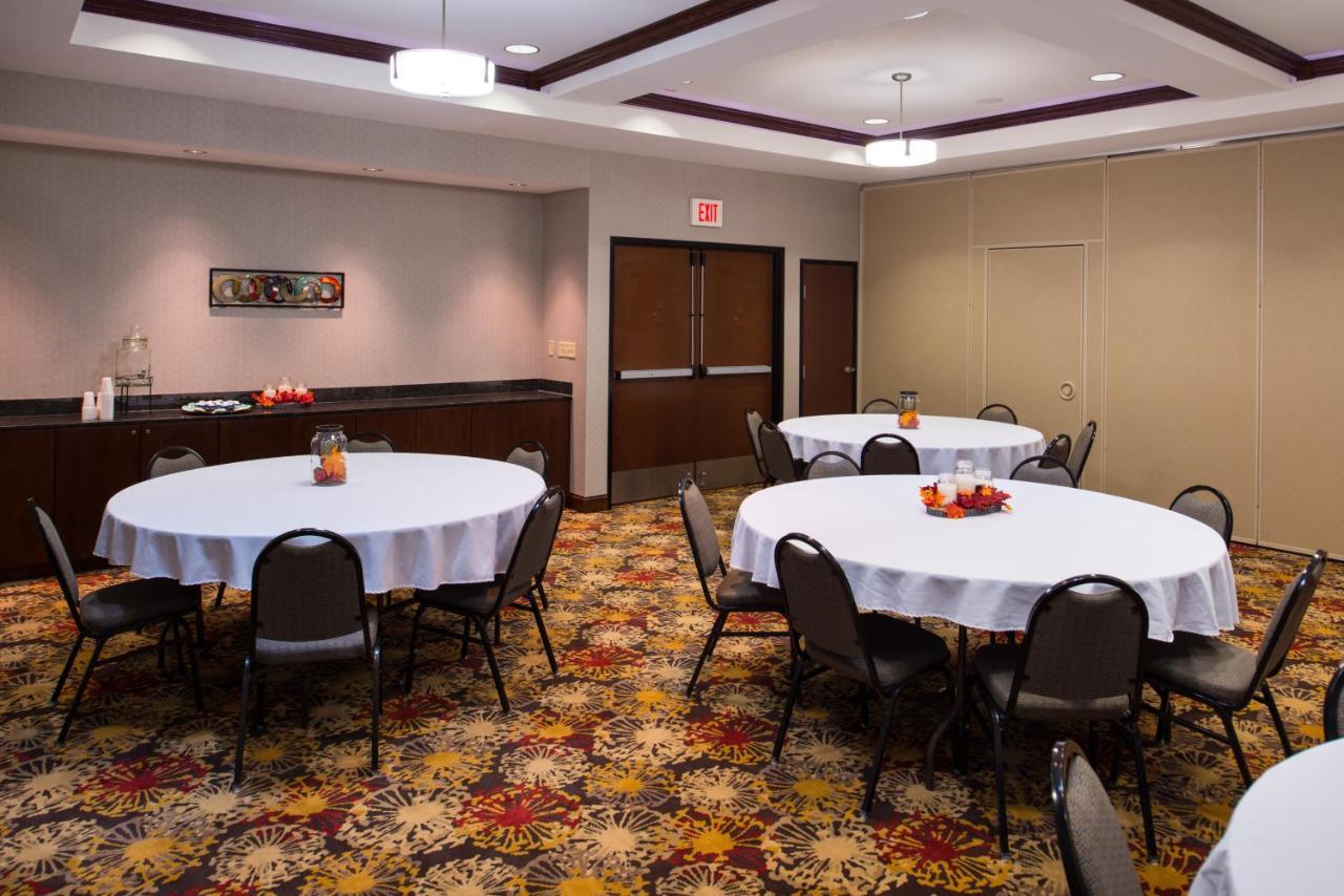 Holiday Inn Express & Suites Pittsburg By Ihg מראה חיצוני תמונה