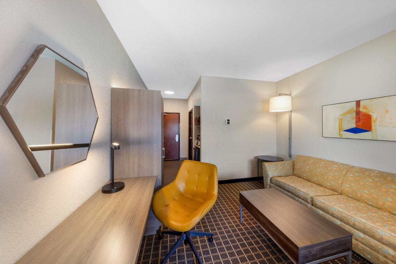 Holiday Inn Express & Suites Pittsburg By Ihg מראה חיצוני תמונה