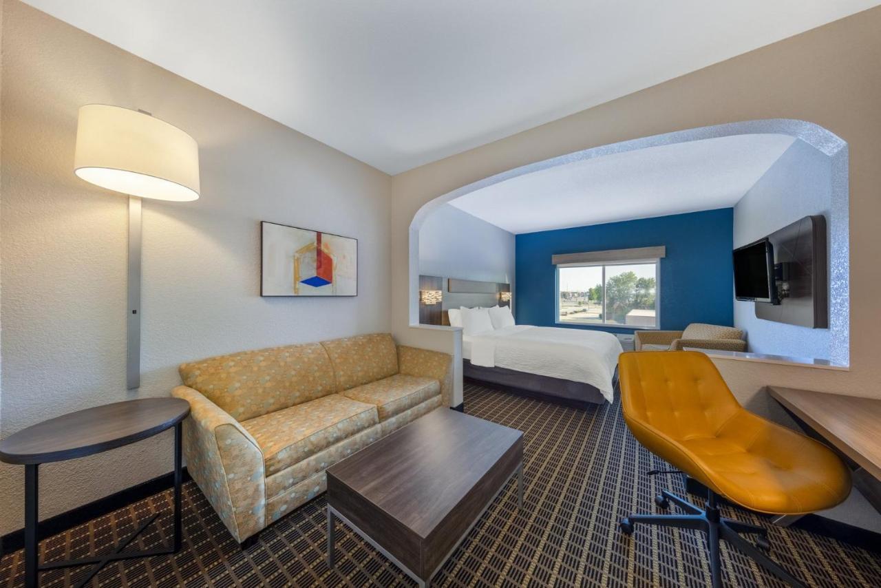 Holiday Inn Express & Suites Pittsburg By Ihg מראה חיצוני תמונה